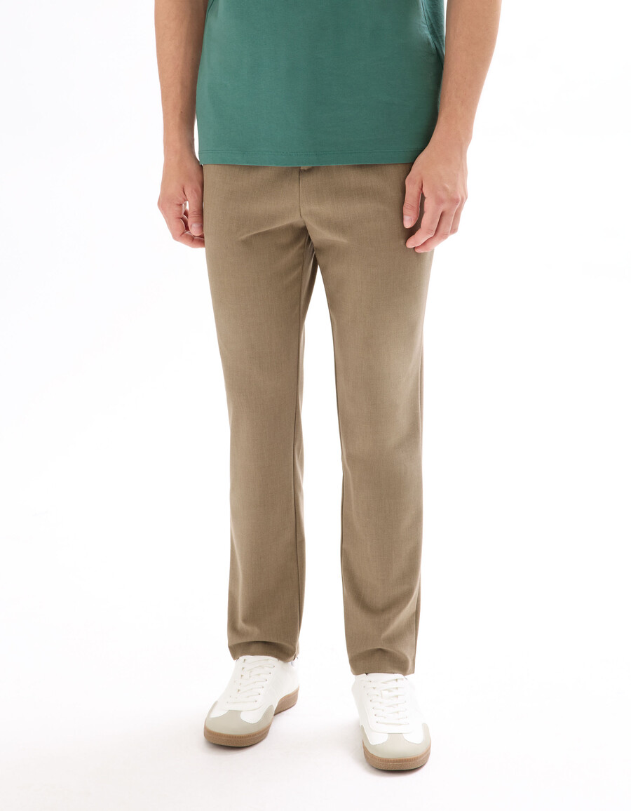 pantalones ajustados elásticos de largo 78 para todo el día en beige claro