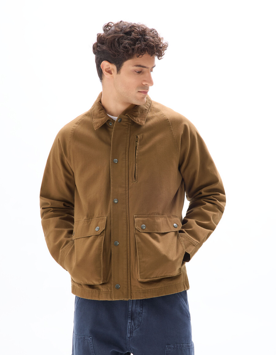 chaqueta multibolsillos con cuello de terciopelo