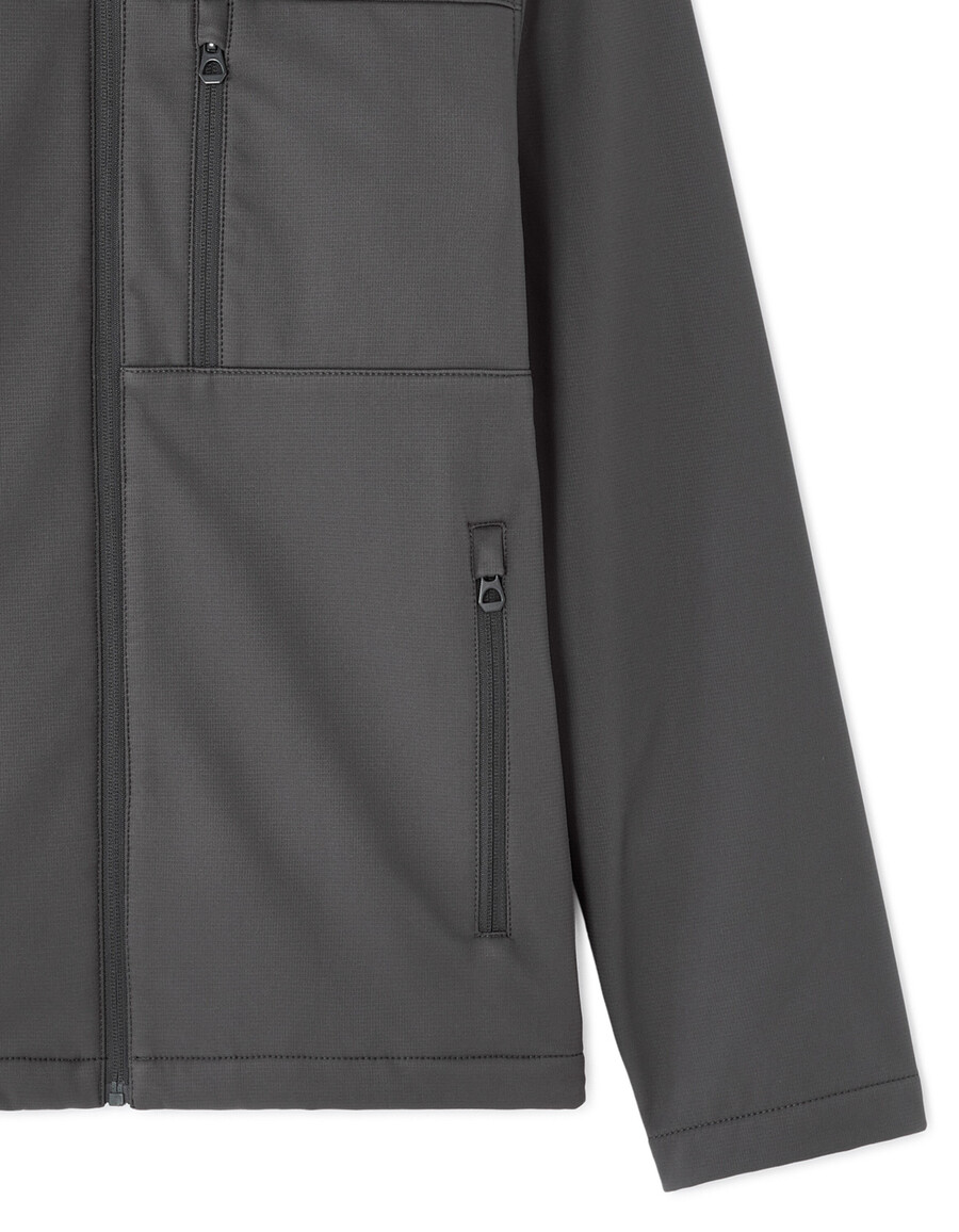 chaqueta softshell con capucha