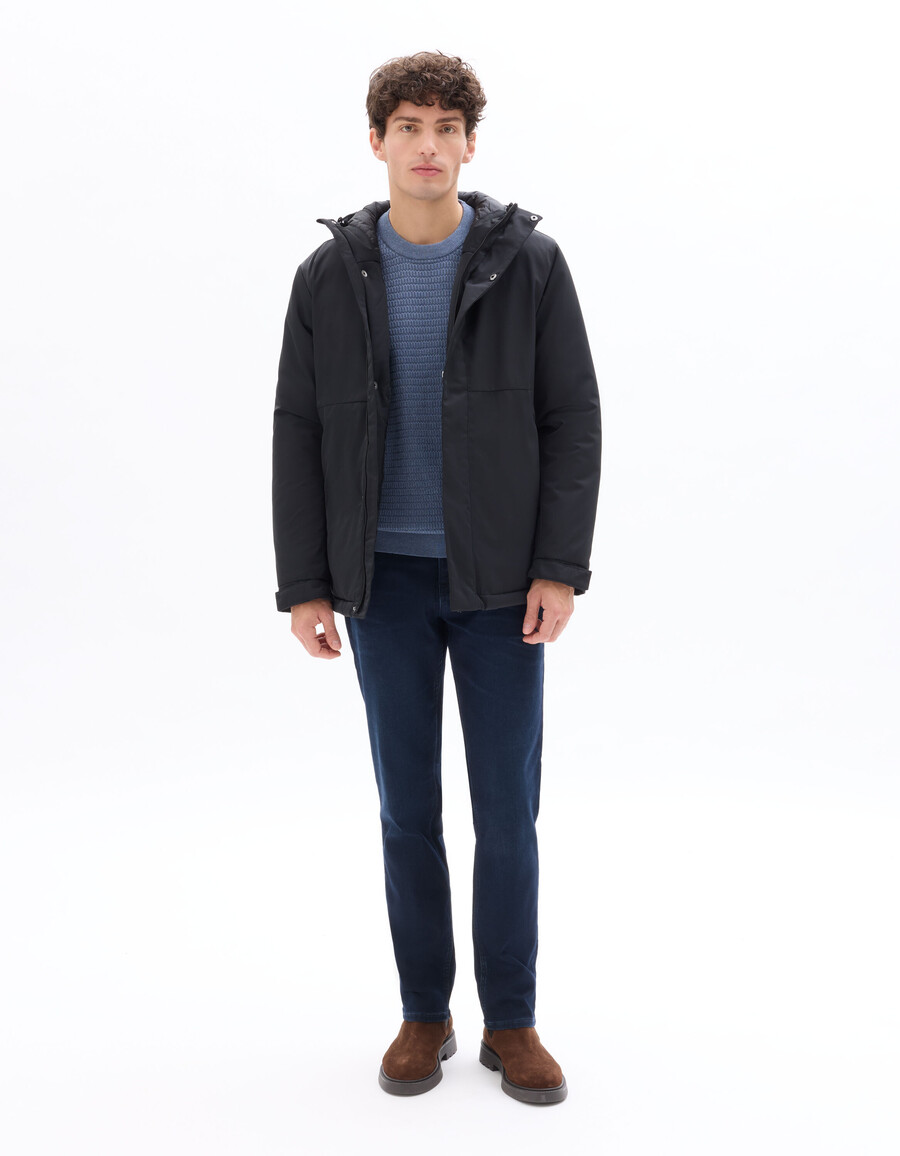chaqueta con capucha de plumas y plumón dualtech