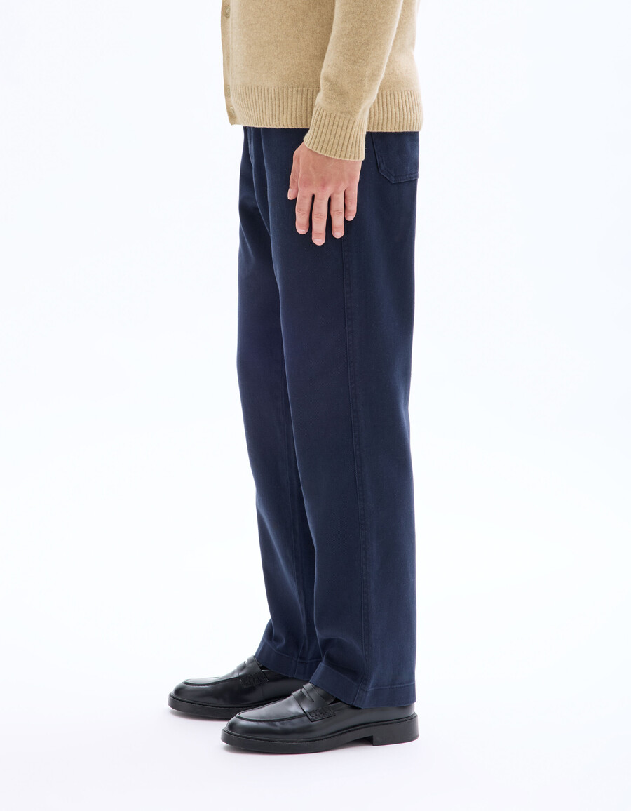 pantalones chinos holgados de algodón y lyocell