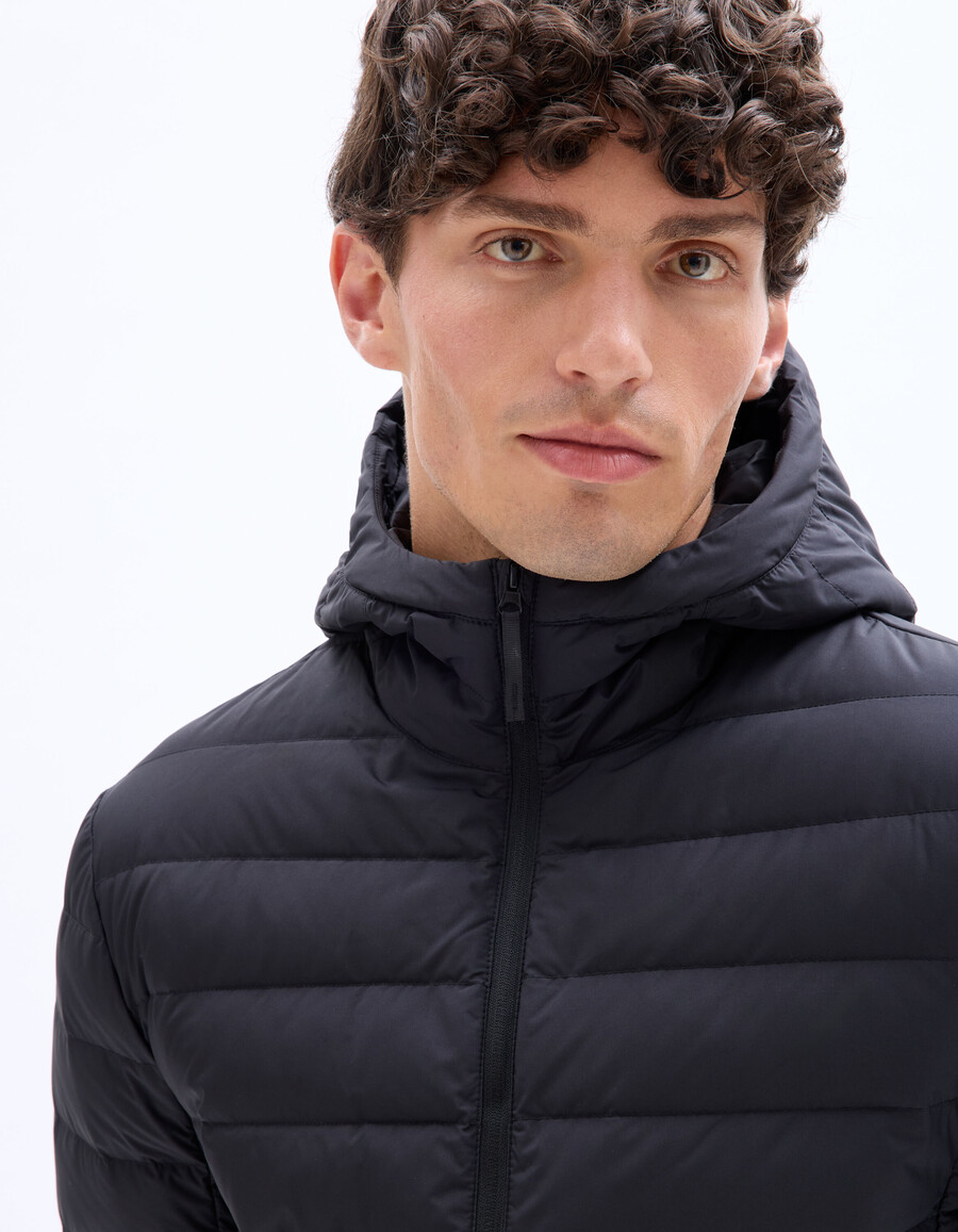 chaqueta ligera de plumón con capucha downwarm