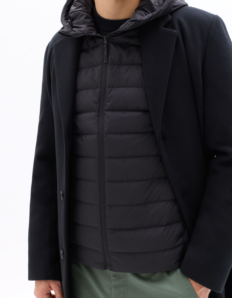 chaqueta ligera de plumón con capucha downwarm