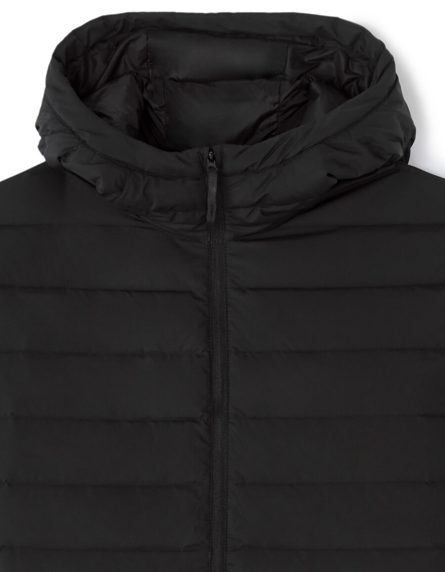 chaqueta ligera de plumón con capucha downwarm