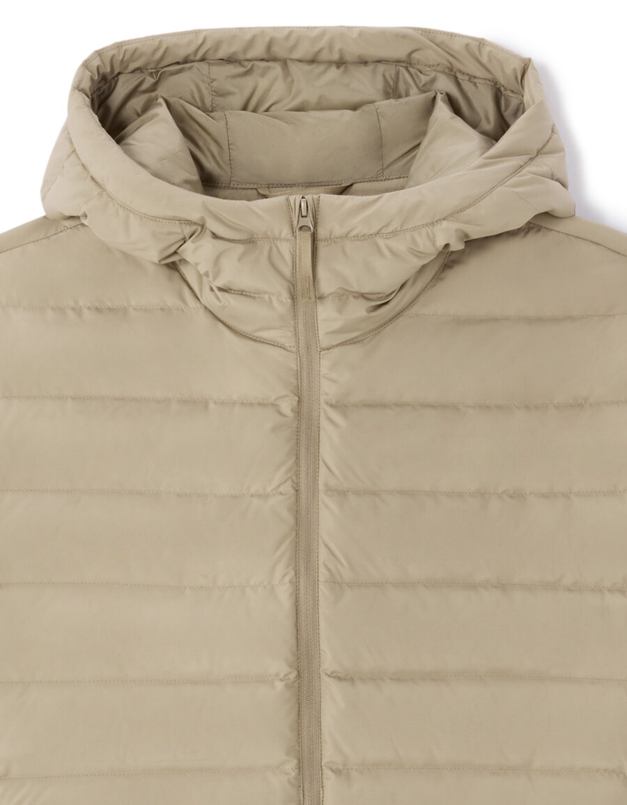 chaqueta ligera de plumón con capucha downwarm