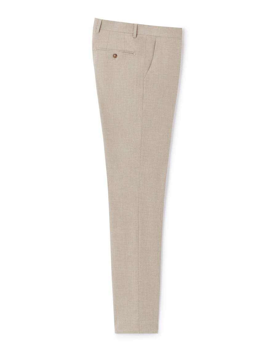 pantalones de traje ajustados y elásticos