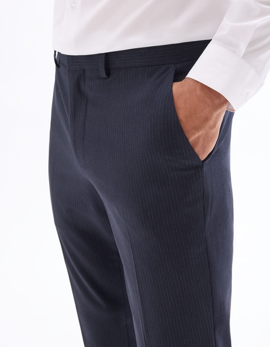 pantalones de traje de franela a rayas de corte entallado