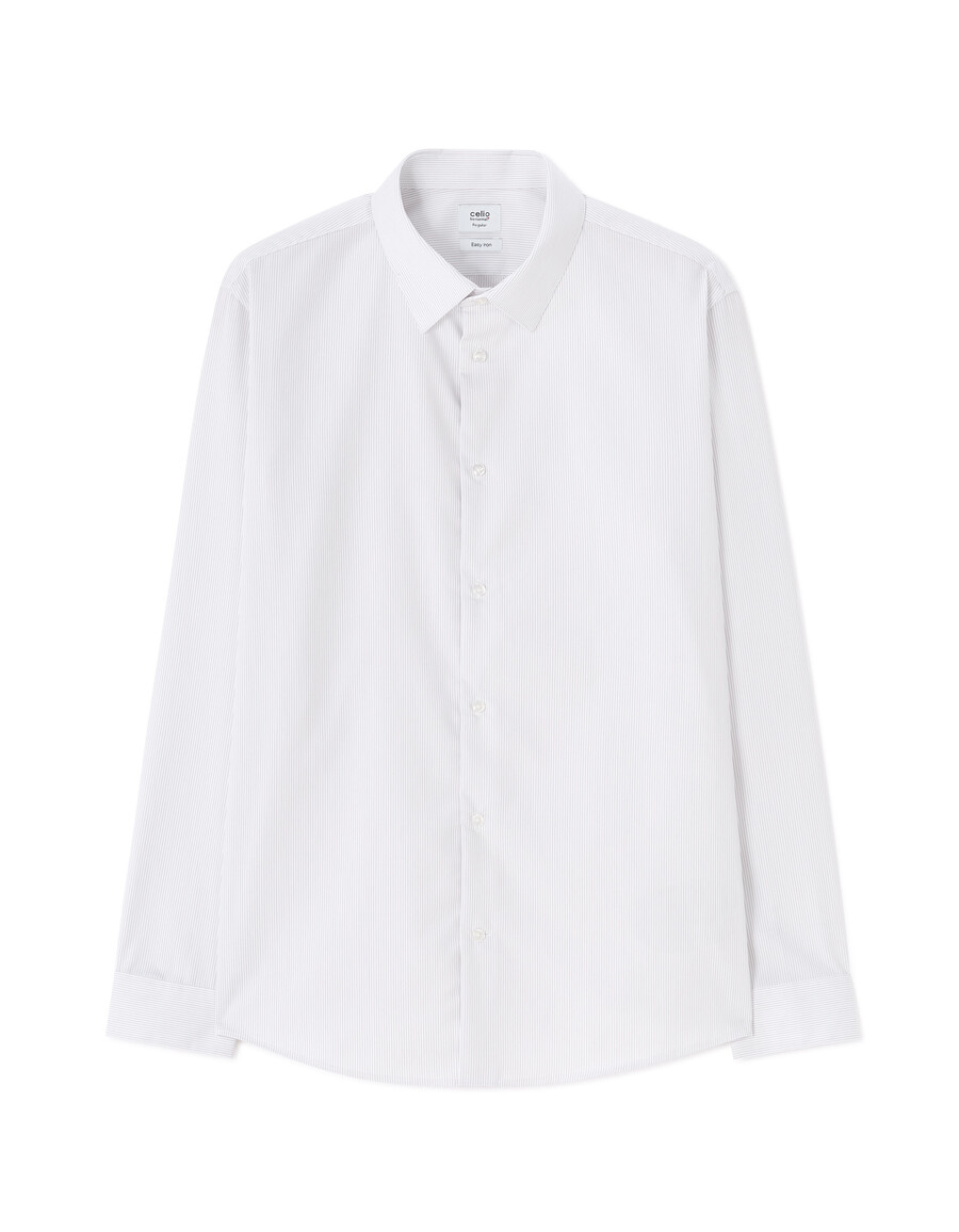 camisa de corte regular con rayas finas