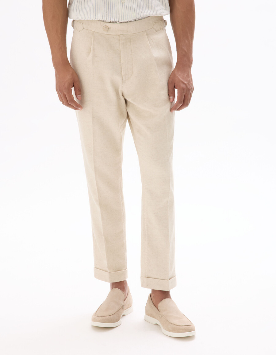 pantalones chinos ajustados de algodón y lino