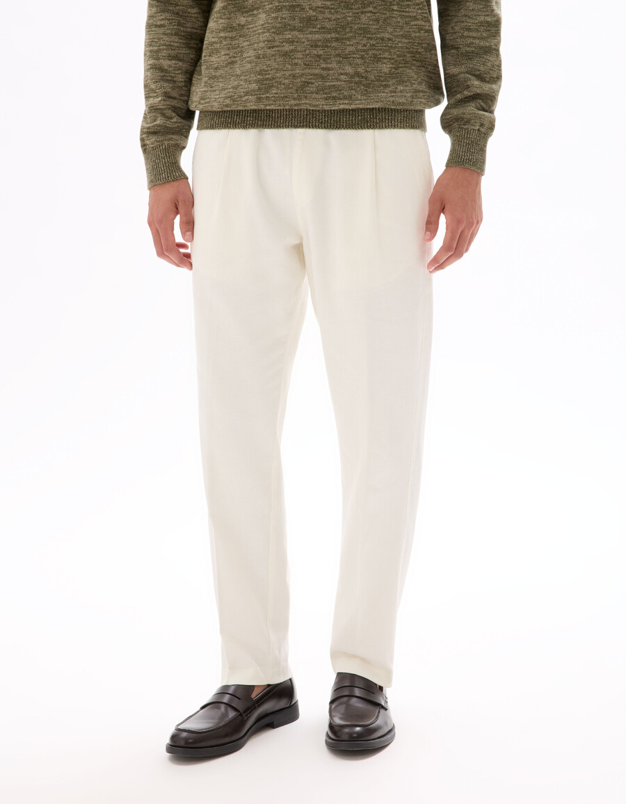 pantalones de algodón y lino elásticos de corte entallado