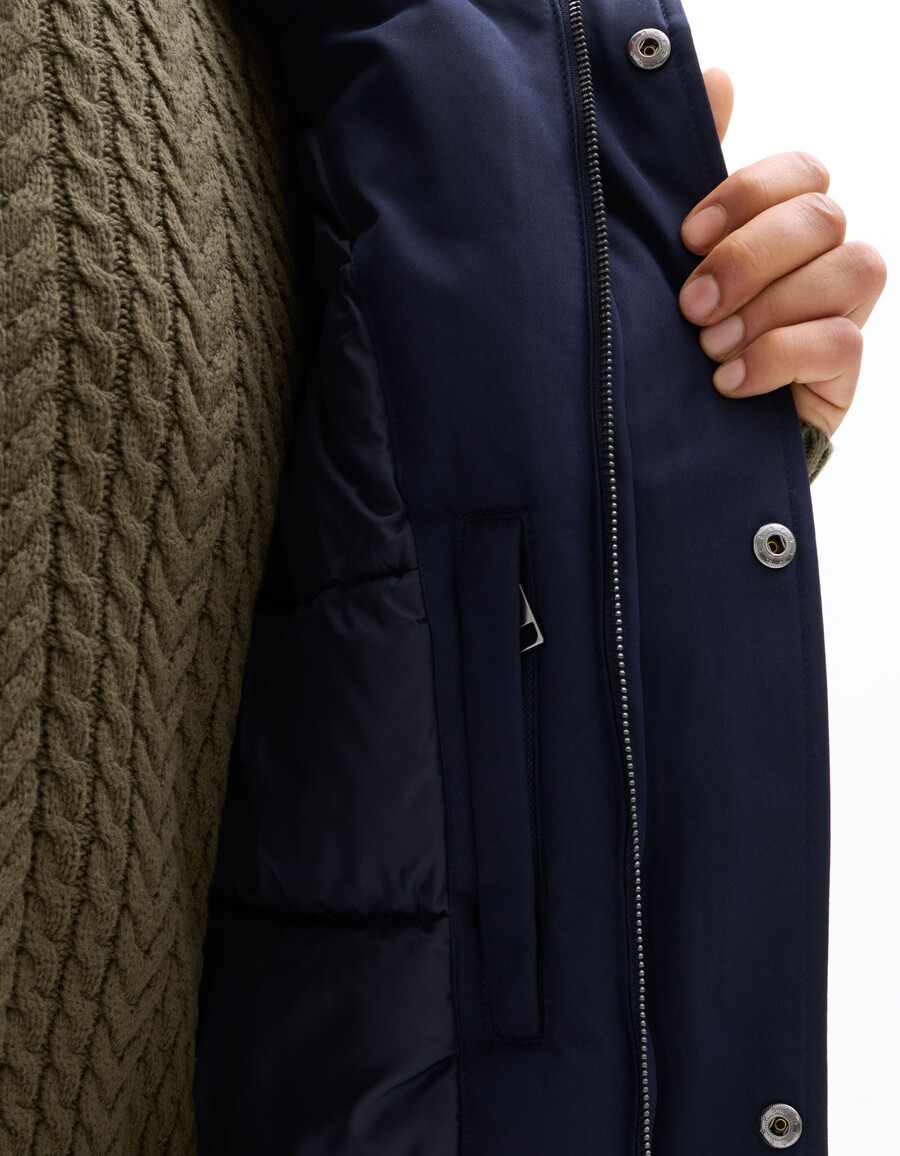 parka drycore con capucha repelente al agua