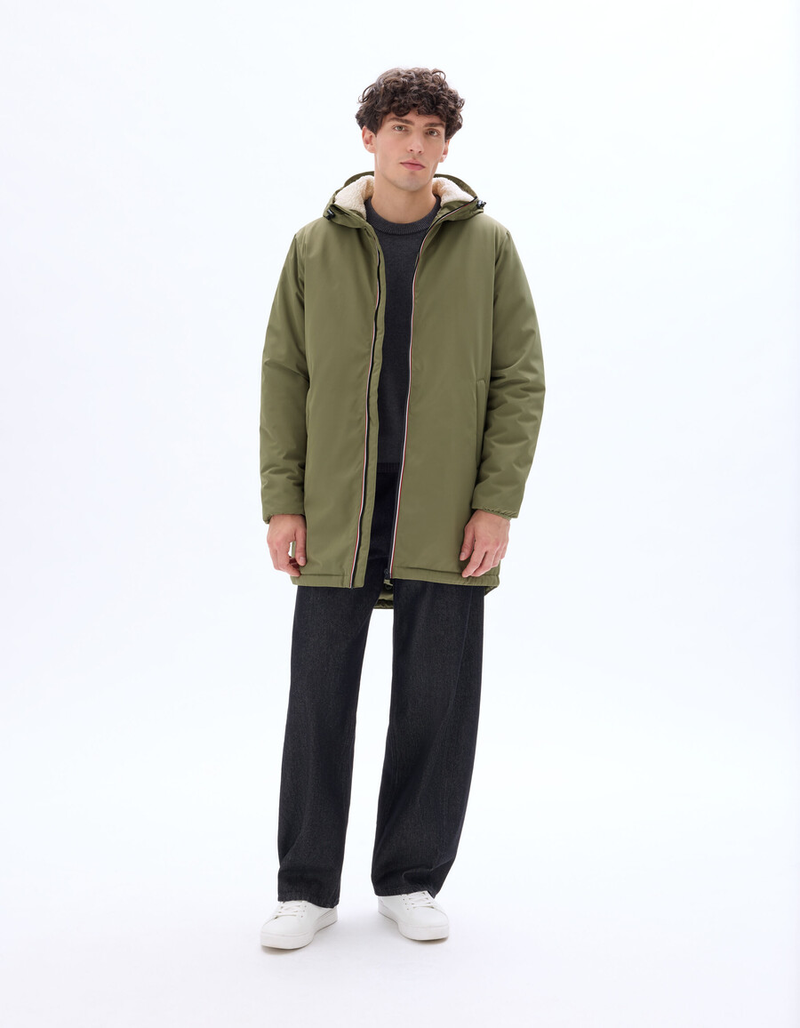 parka drycore con capucha repelente al agua y forrada de sherpa