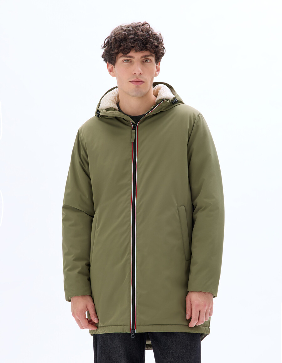 parka drycore con capucha repelente al agua y forrada de sherpa