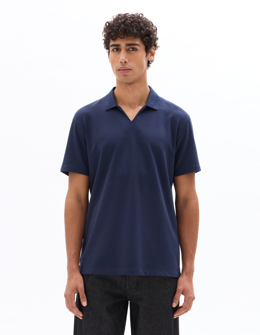 polo de corte regular con cuello cubano en mezcla de algodón
