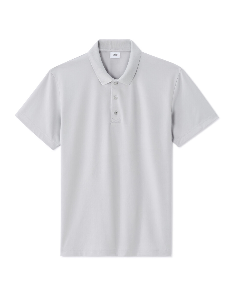 polo de corte regular en tejido técnico
