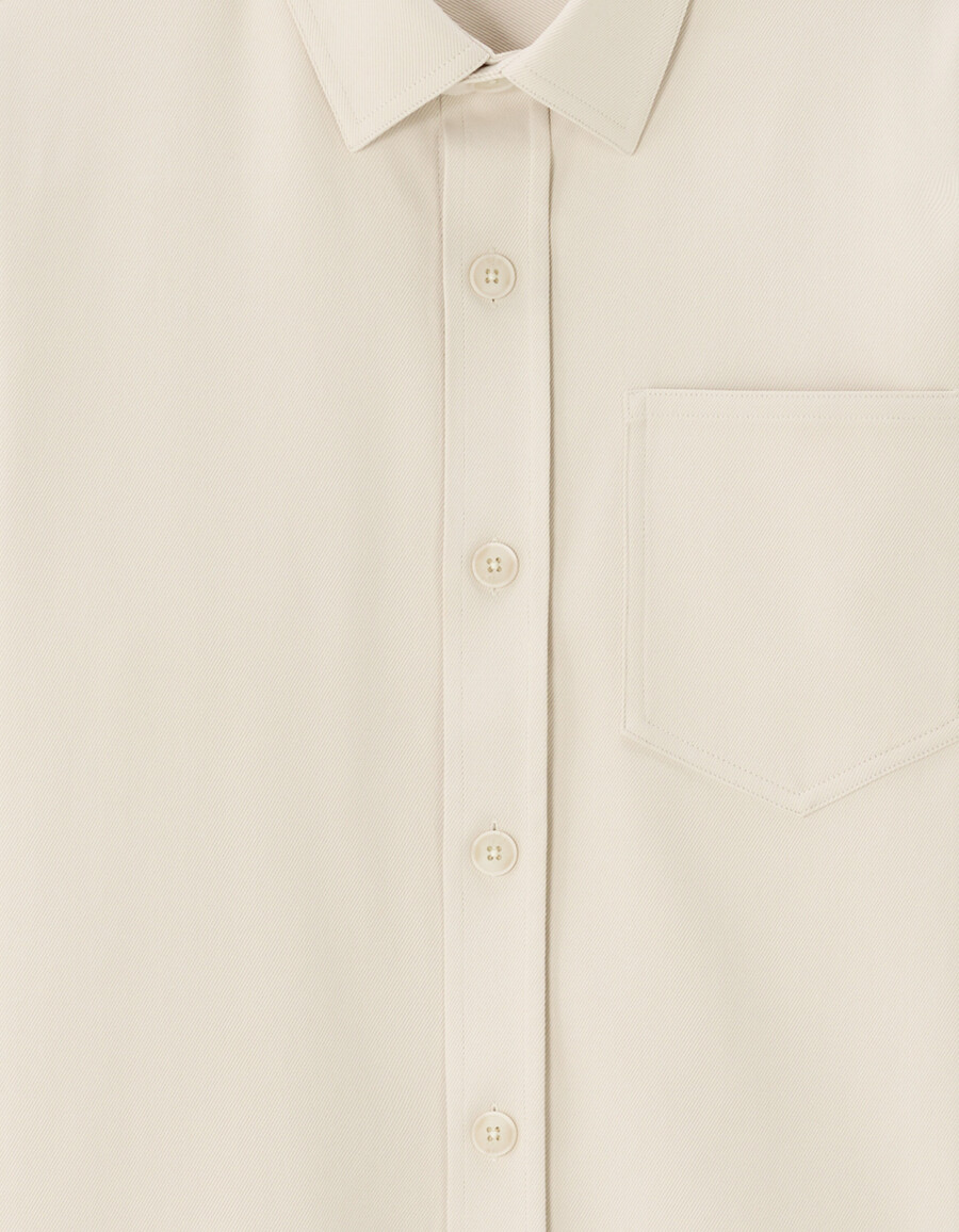 camisa de sarga