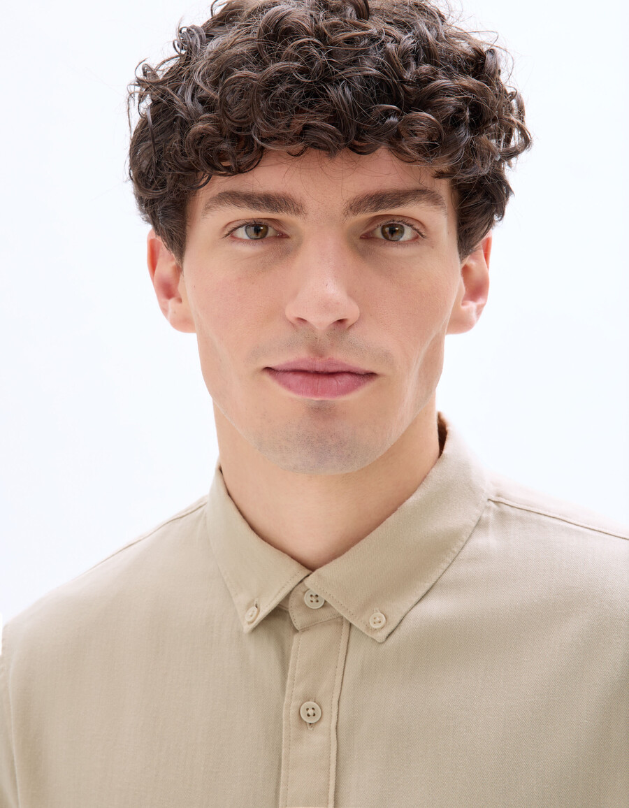camisa de franela de corte regular
