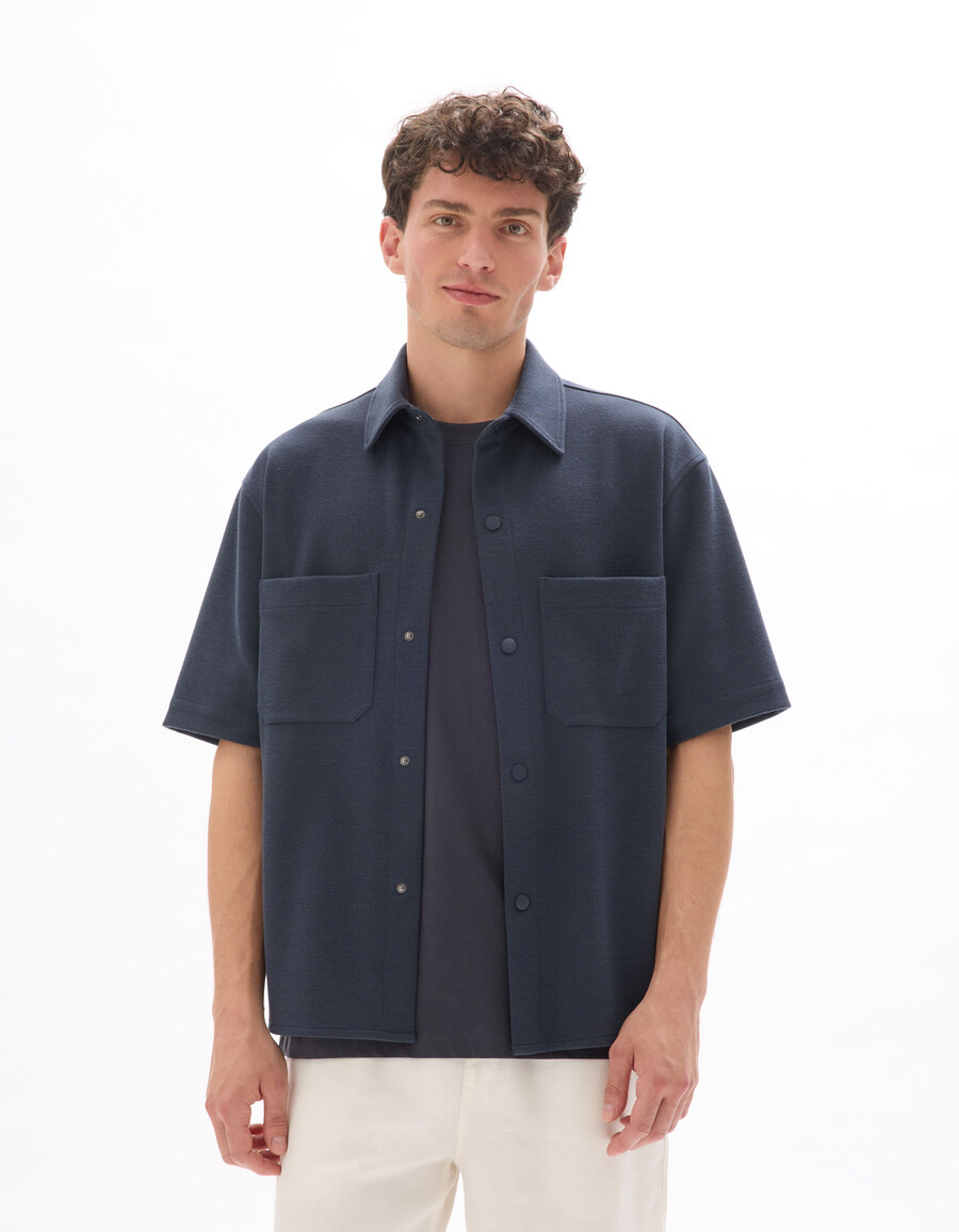 camisa azul marino grande