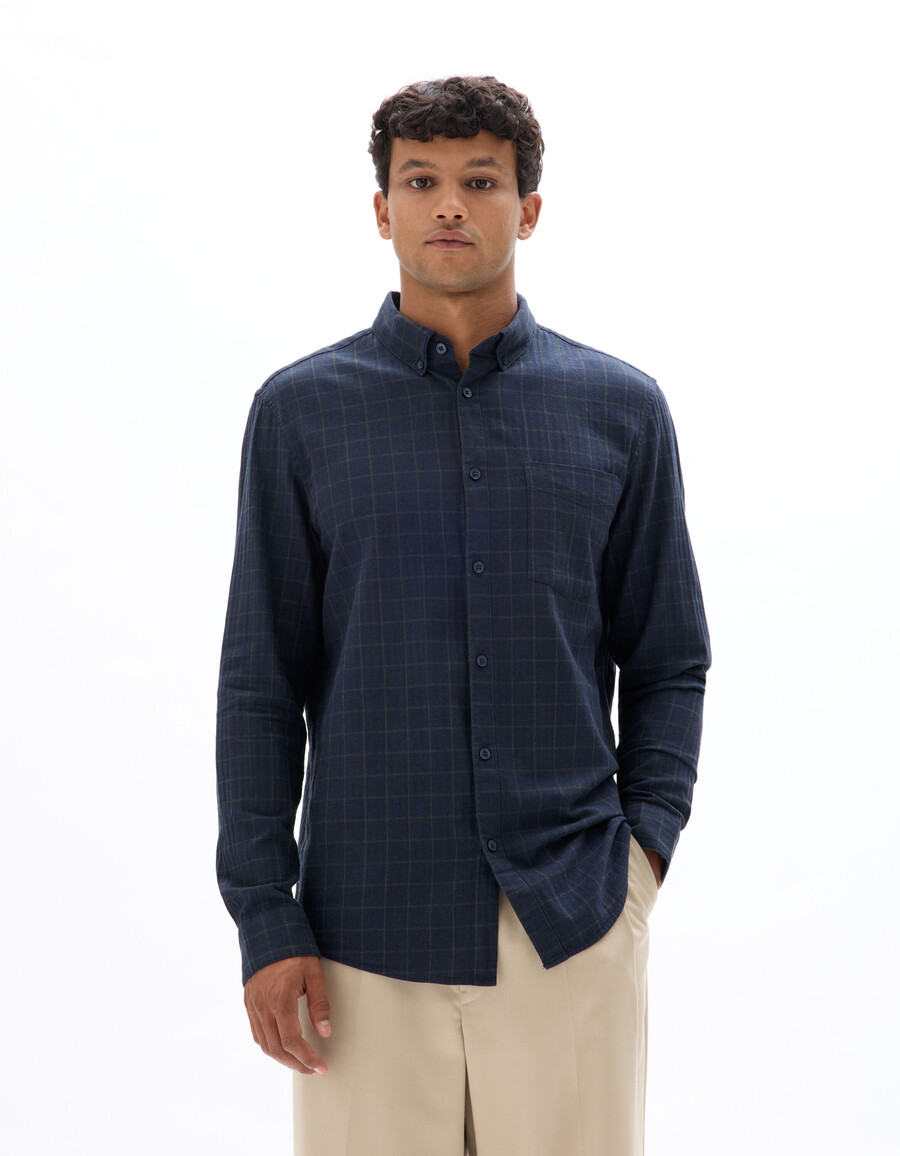 camisa de franela a cuadros de corte regular