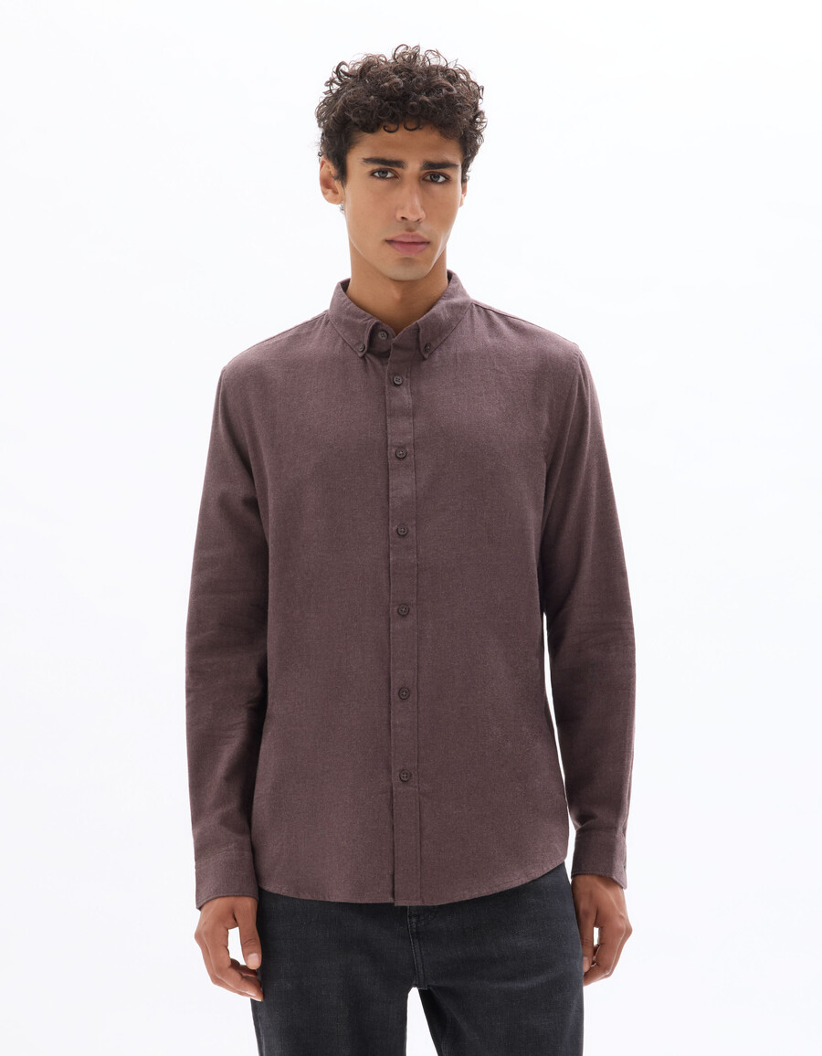 camisa de franela lisa de corte regular