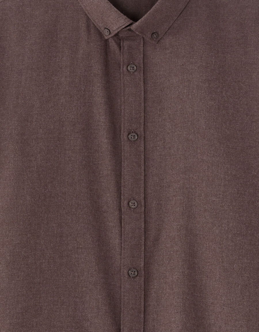 camisa de franela lisa de corte regular