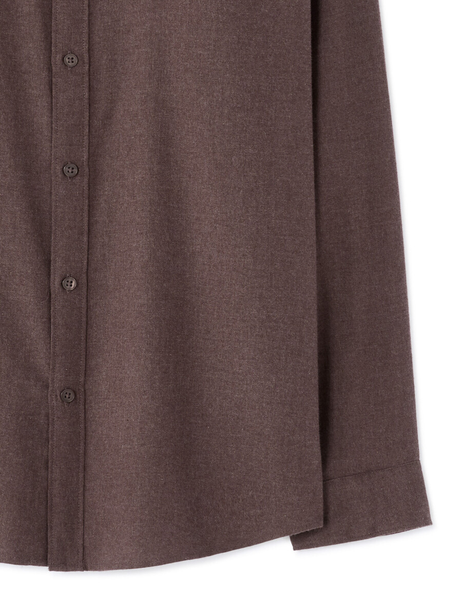 camisa de franela lisa de corte regular