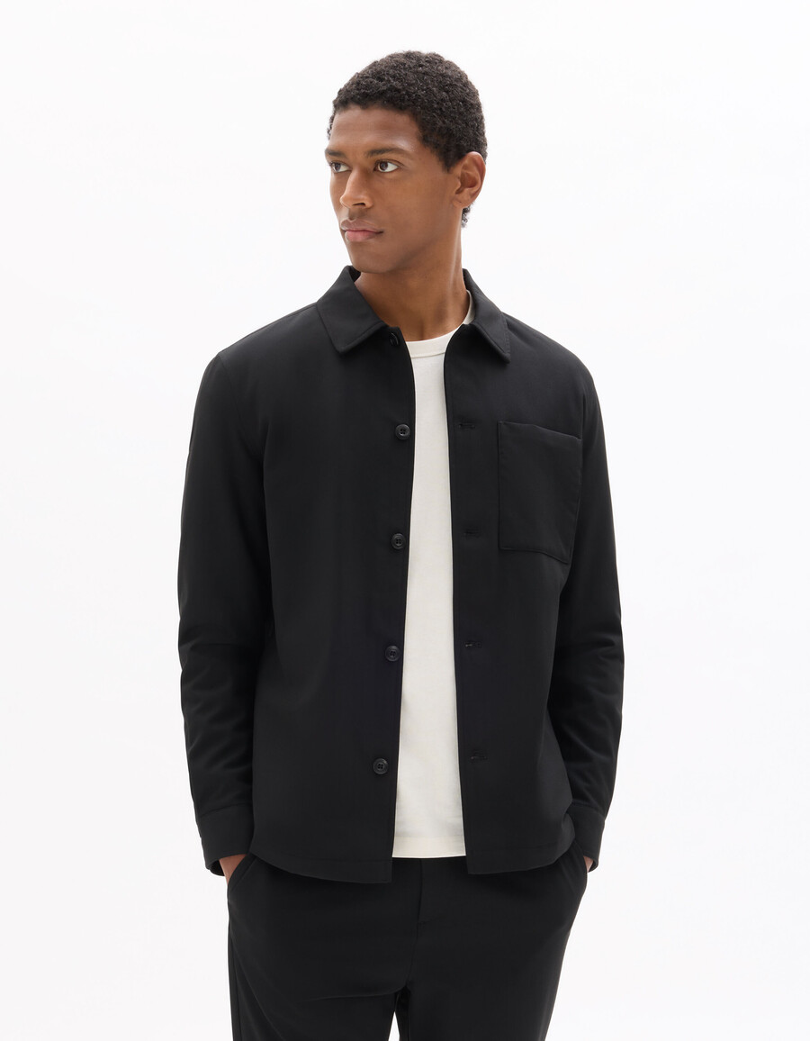 camisa negra con forro acolchado