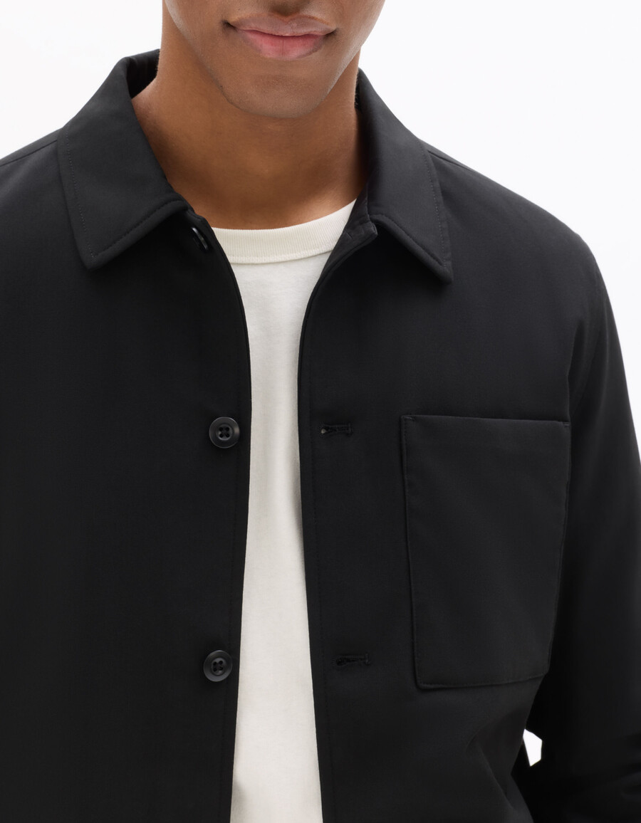 camisa negra con forro acolchado