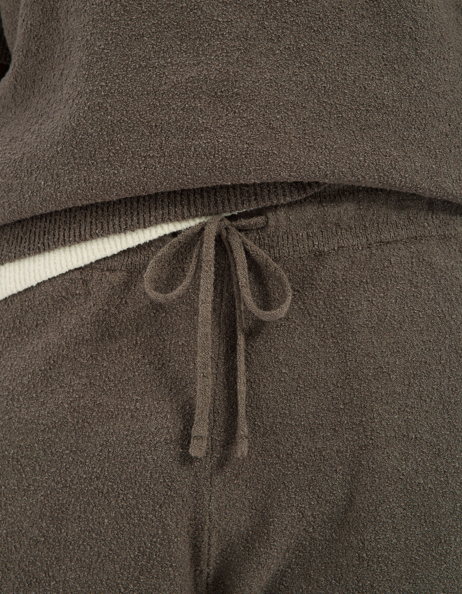 bermudas de felpa de mezcla de algodón color topo
