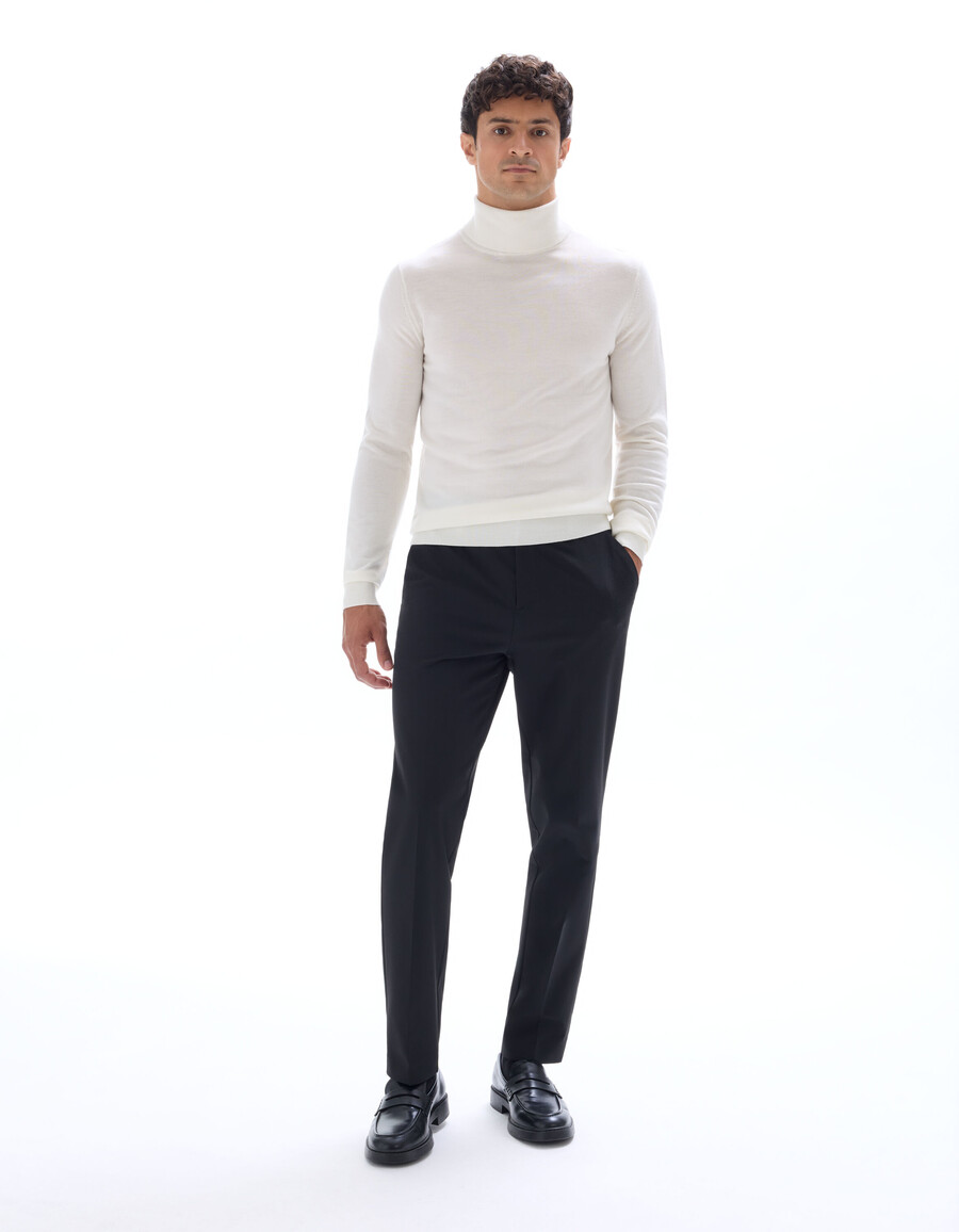 suéter de cuello alto ajustado 100 lana merino
