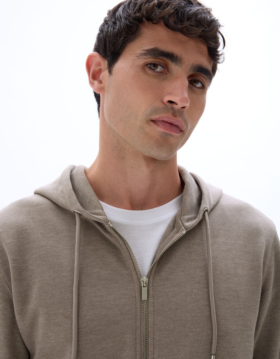 sudadera con capucha y cremallera de corte regular en tejido piqué
