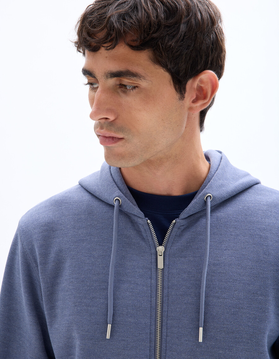 sudadera con capucha y cremallera de corte regular en tejido piqué