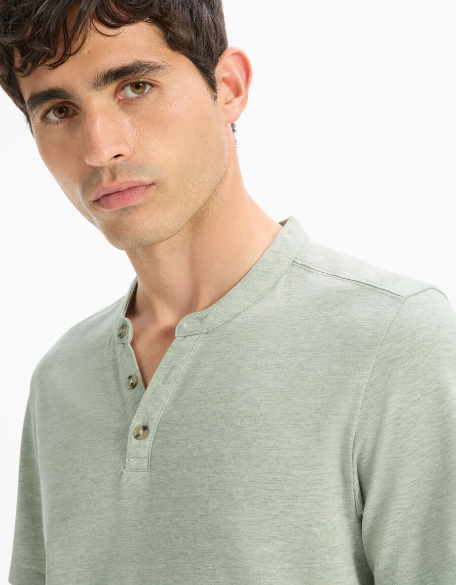camiseta henley de mezcla de algodón de corte regular