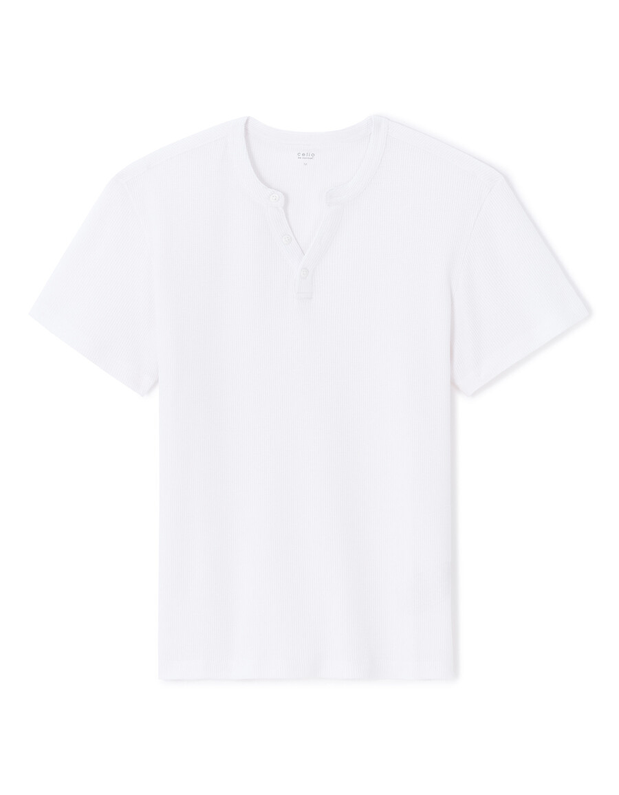 camiseta de corte regular con cuello henley y diseño gofrado 100 algodón
