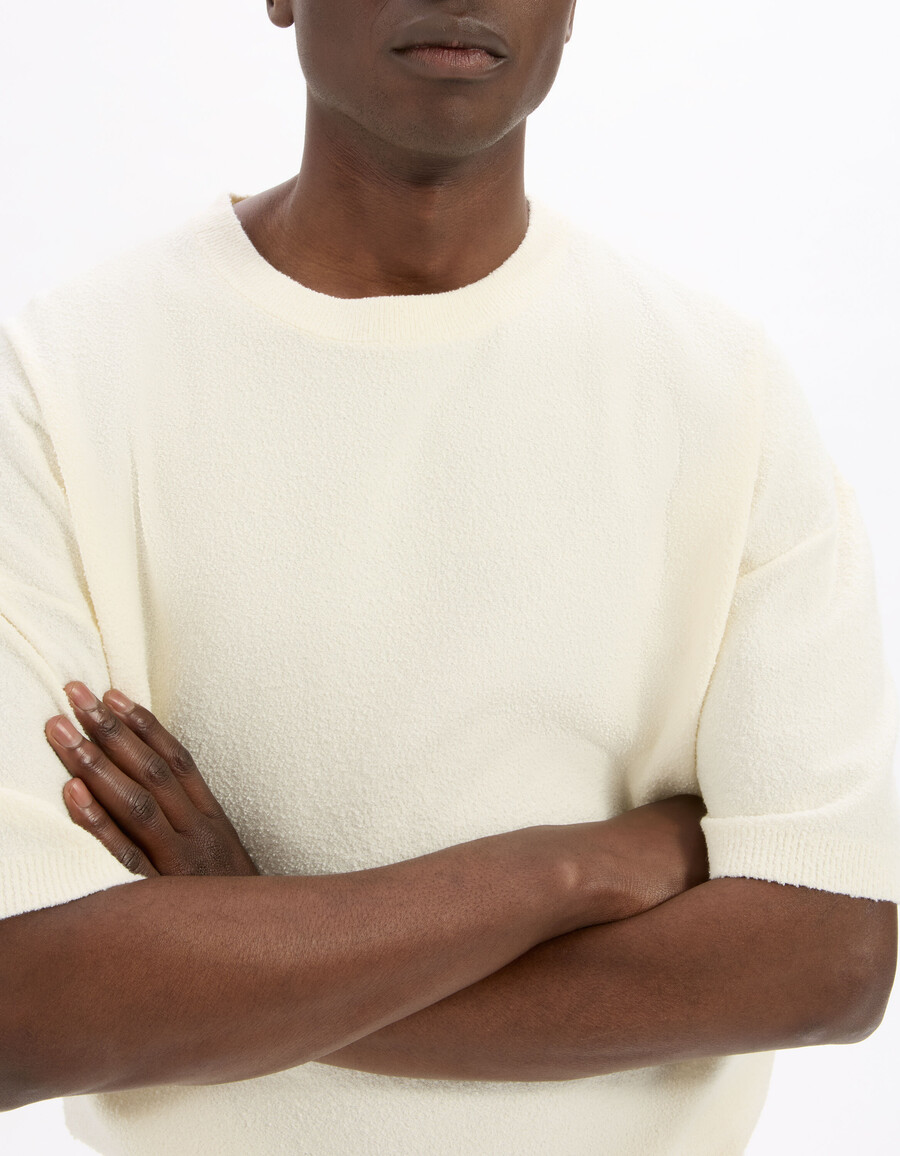camiseta boxy de punto bouclé con cuello redondo