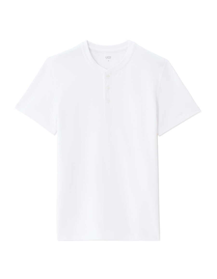 camiseta de corte regular con cuello henley algodón piqué elástico