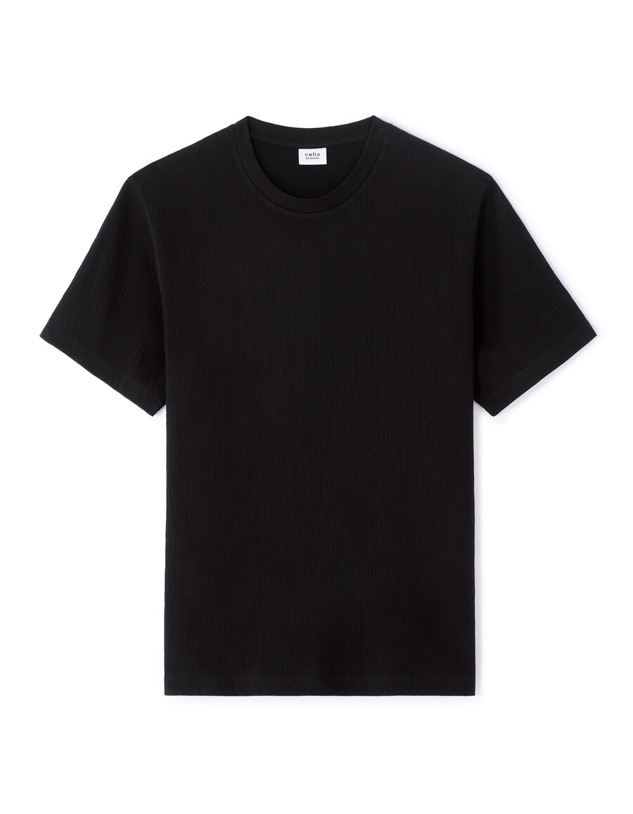 camiseta plisada de cuello redondo y corte cuadrado