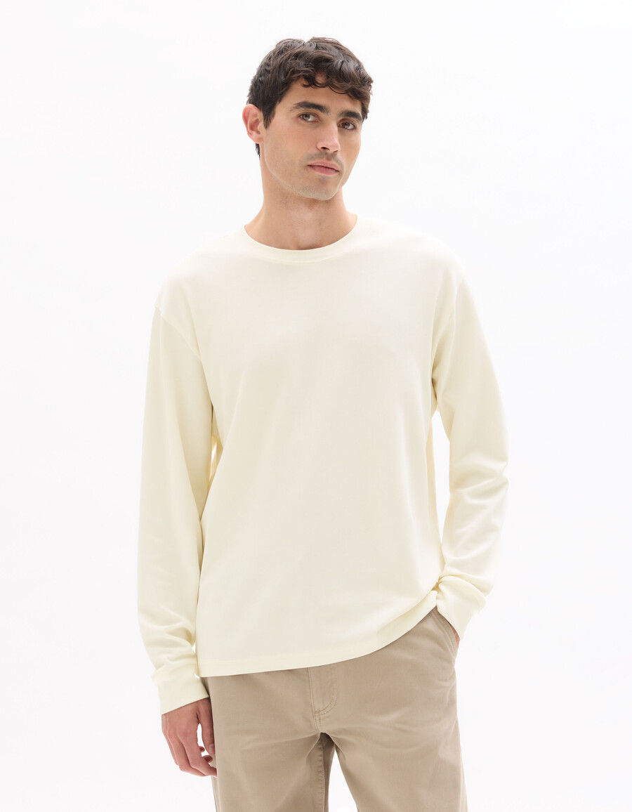 camiseta extragrande de manga larga color crudo