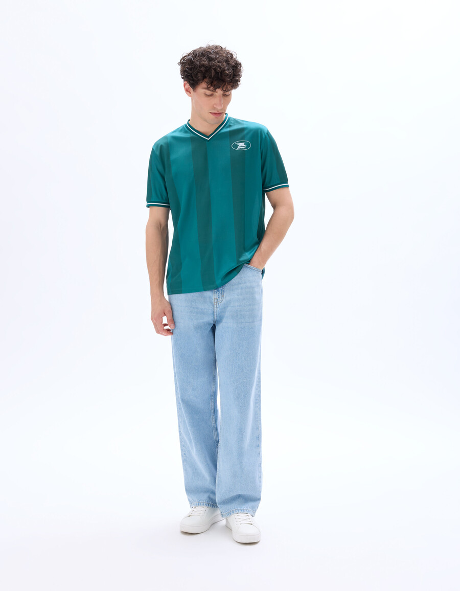 camiseta de cuello polo cuadrado